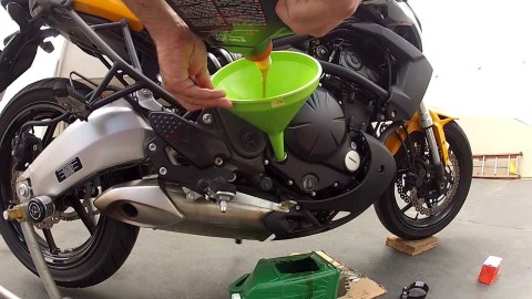 Troca de óleo para todos os tipos de motos