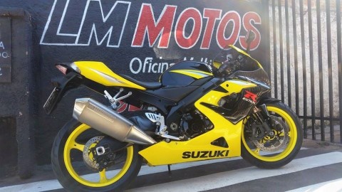 Lava-jato de motos em São José do Rio Preto