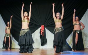 Dançarinas no palco de dança